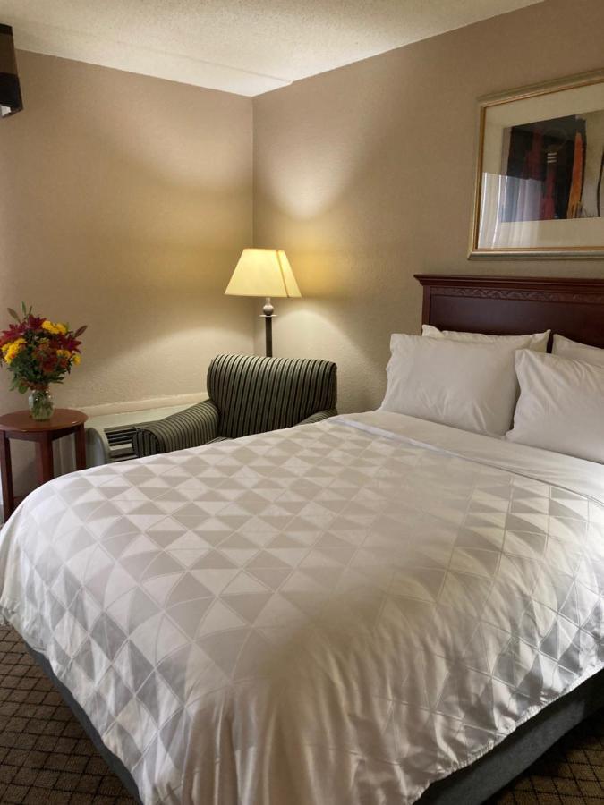 Holiday Inn Cincinnati-Eastgate By Ihg Buitenkant foto