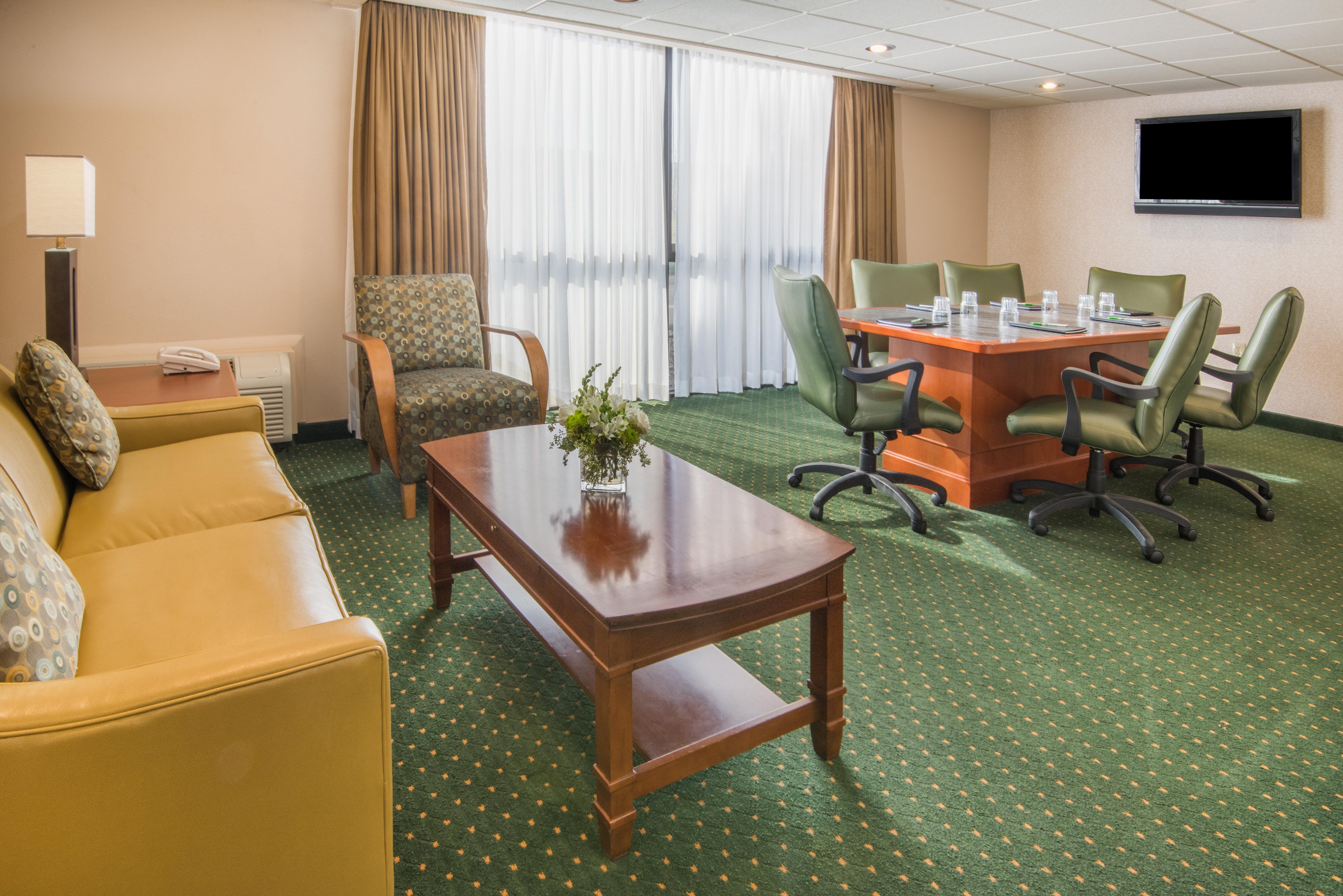 Holiday Inn Cincinnati-Eastgate By Ihg Buitenkant foto